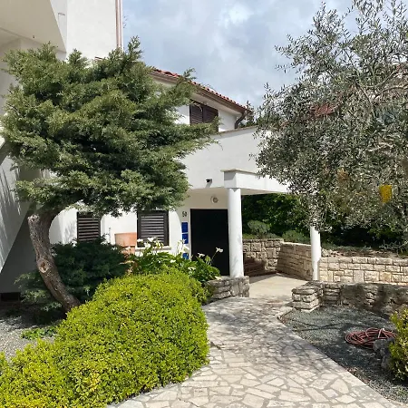 Lodra Διαμέρισμα Πούλα