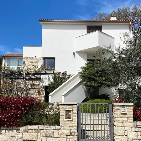 Lodra Appartement Pula