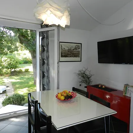Lodra Apartment *