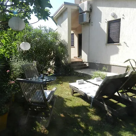 Lodra Apartment