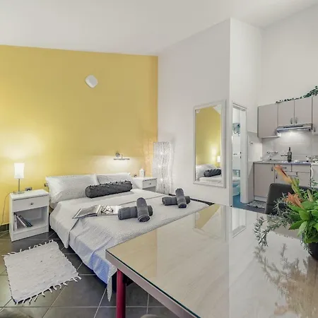 Apartment Lodra *